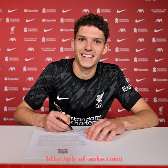 澳客足彩-火箭队季后赛首轮回顾：胜负关键与裁判争议